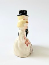 画像10: Vintage "Bride & Groom"   Porcelain Figurine  -ヴィンテージ ウェディング置物- (10)