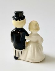 画像11: Vintage "Bride & Groom"   Porcelain Figurine  -ヴィンテージ ウェディング置物- (11)